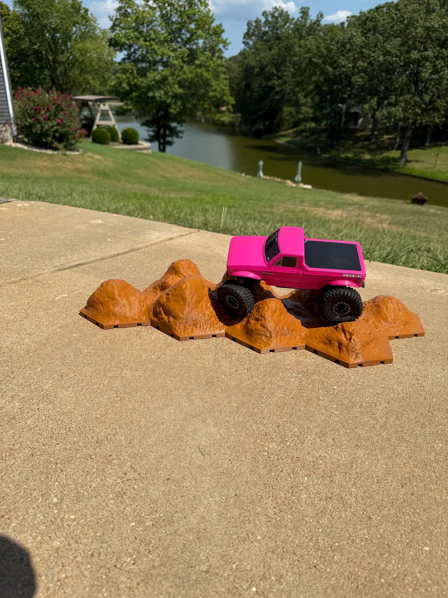 Crawlagon Terrain 12 WITH GRIP (1/18-1/32 scale) ***PHYSICAL PRINT SHIPPED***