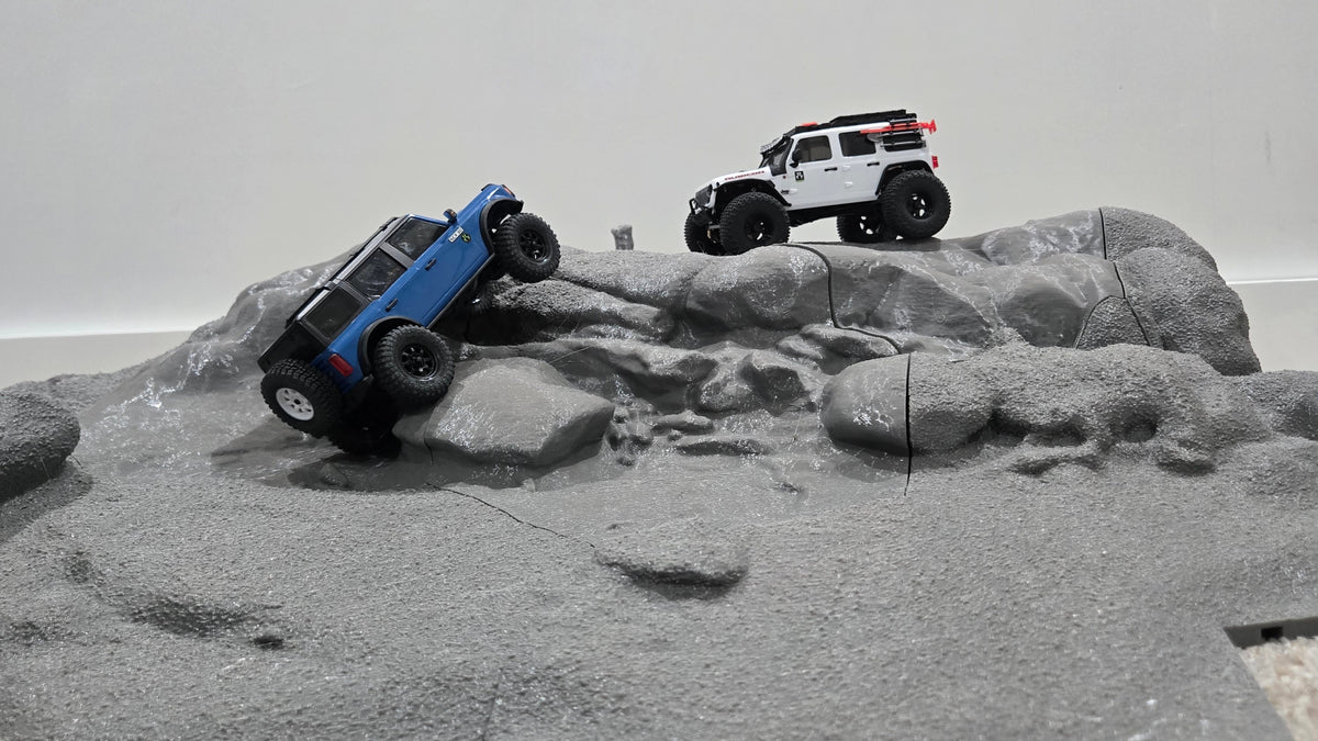 CRAWLAGON: A fully configurable, 3D-printed RC rock crawling course!
