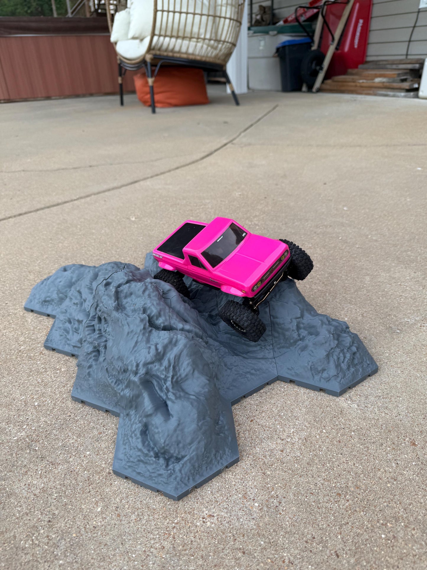 Crawlagon Terrain 8 (1/18–1/32 Scale)